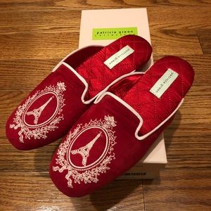 NEW Patricia Green Paris Stylish Eiffel Tower Slippers